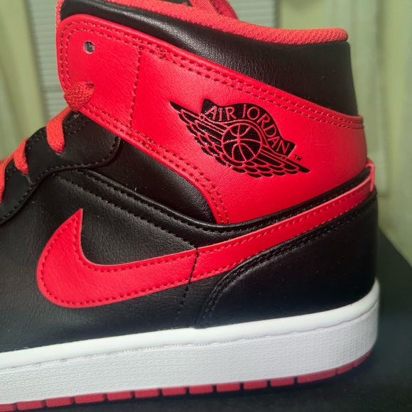 Air Jordan 1 Mid men’s size 11 new - Picture 3 of 8